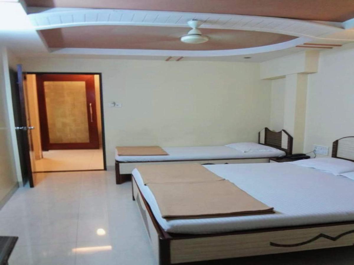 Hotel Broadway Colaba Βομβάη Εξωτερικό φωτογραφία