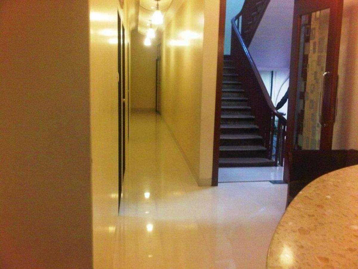 Hotel Broadway Colaba Βομβάη Εξωτερικό φωτογραφία