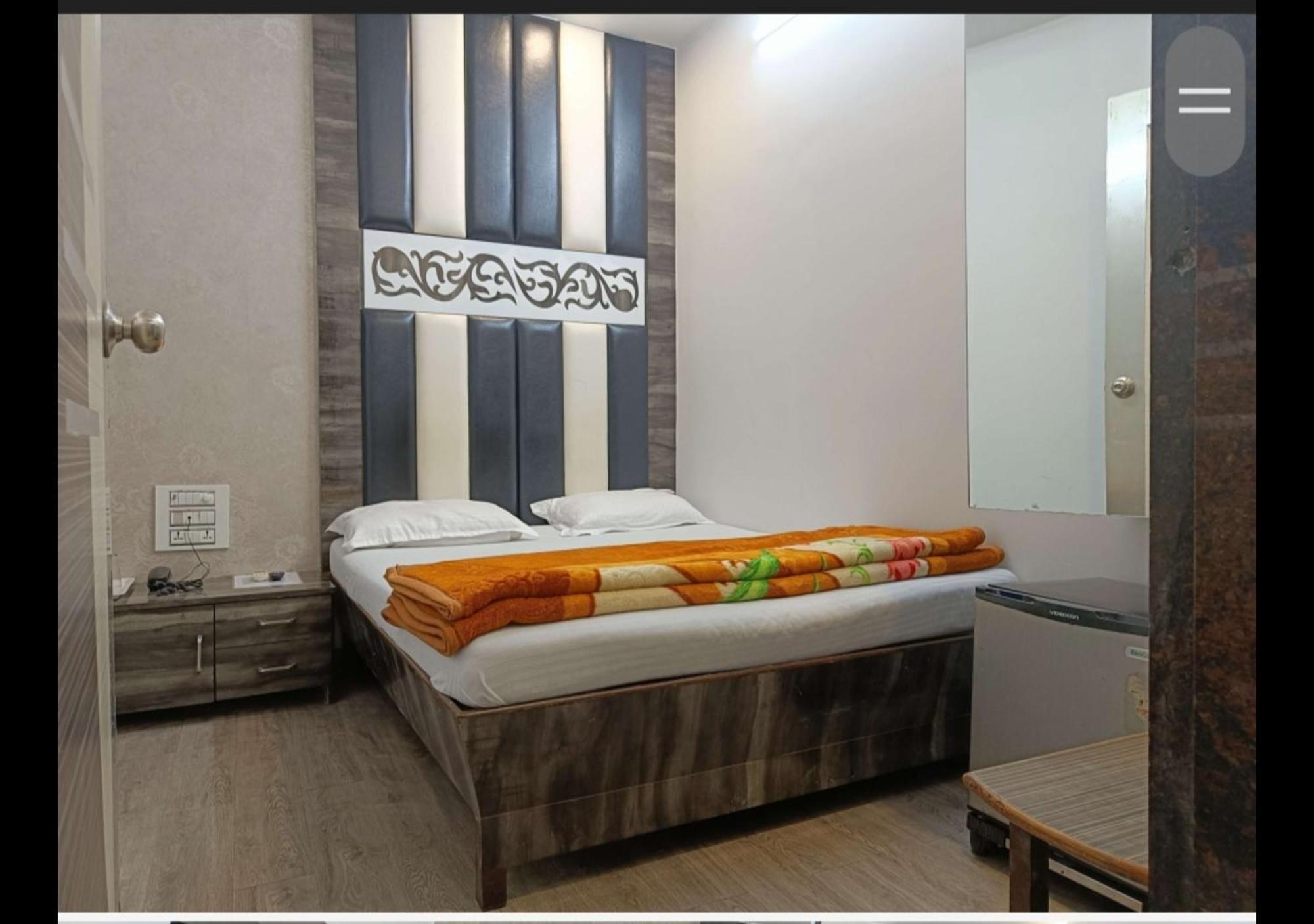 Hotel Broadway Colaba Βομβάη Εξωτερικό φωτογραφία