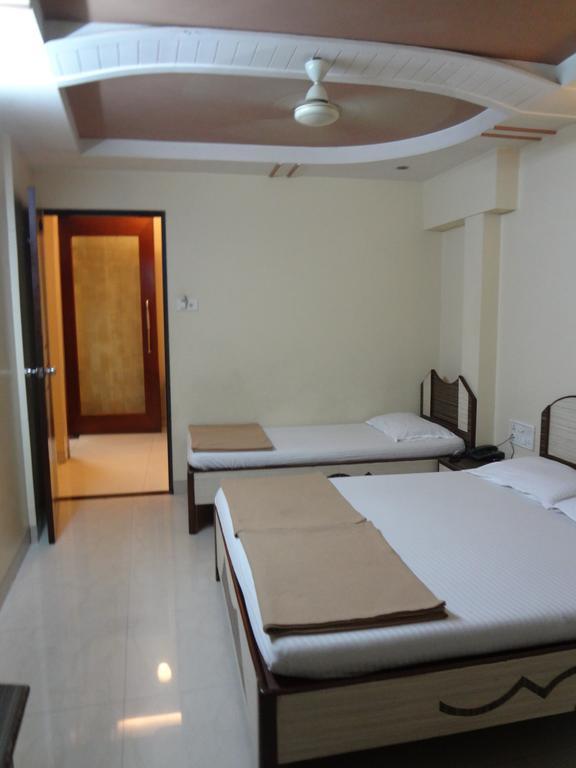Hotel Broadway Colaba Βομβάη Εξωτερικό φωτογραφία