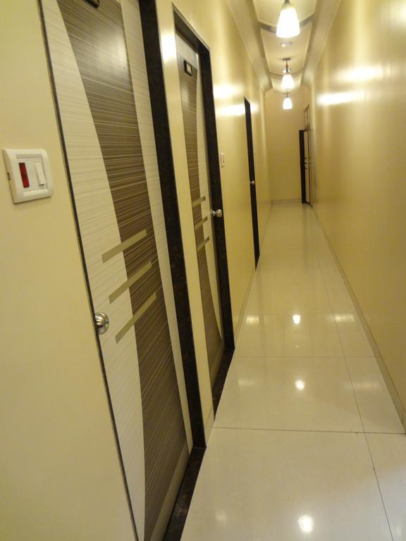 Hotel Broadway Colaba Βομβάη Εξωτερικό φωτογραφία